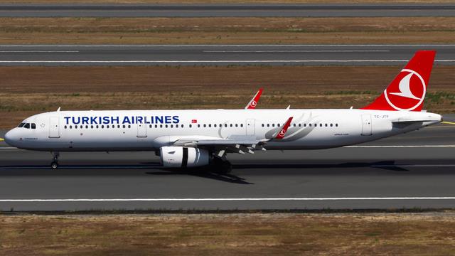 TC-JTP:Airbus A321:Turkish Airlines